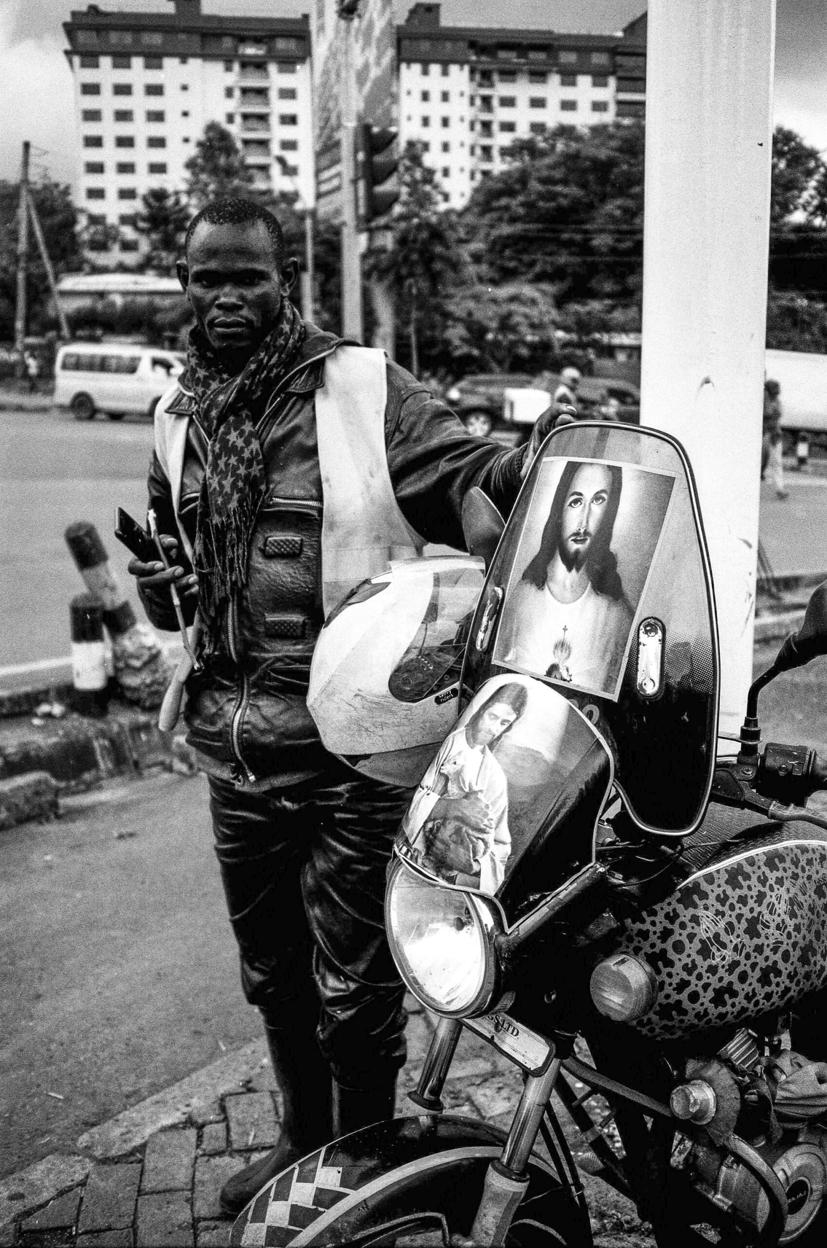 35mm Patrik Wallner 2019 12 Nairobi Jesus on Bike LOWQ