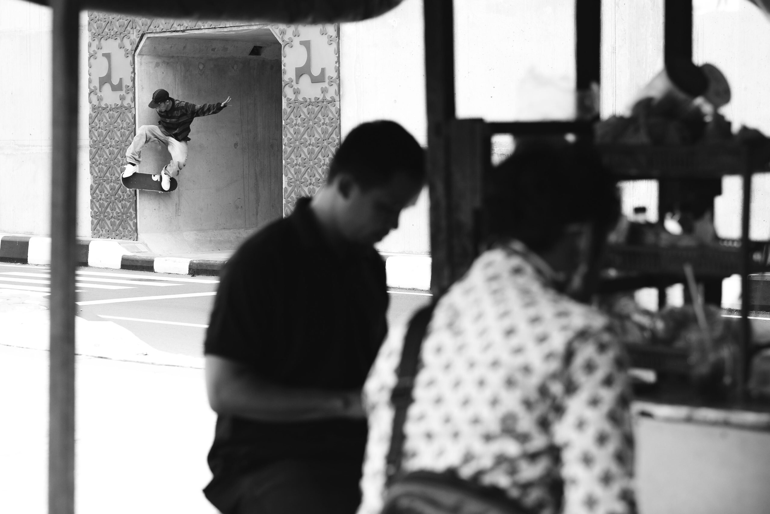BackSide Skate Magazine. Photographers. Interview with Ismawadi Utomo, Indo Skate Photographer.