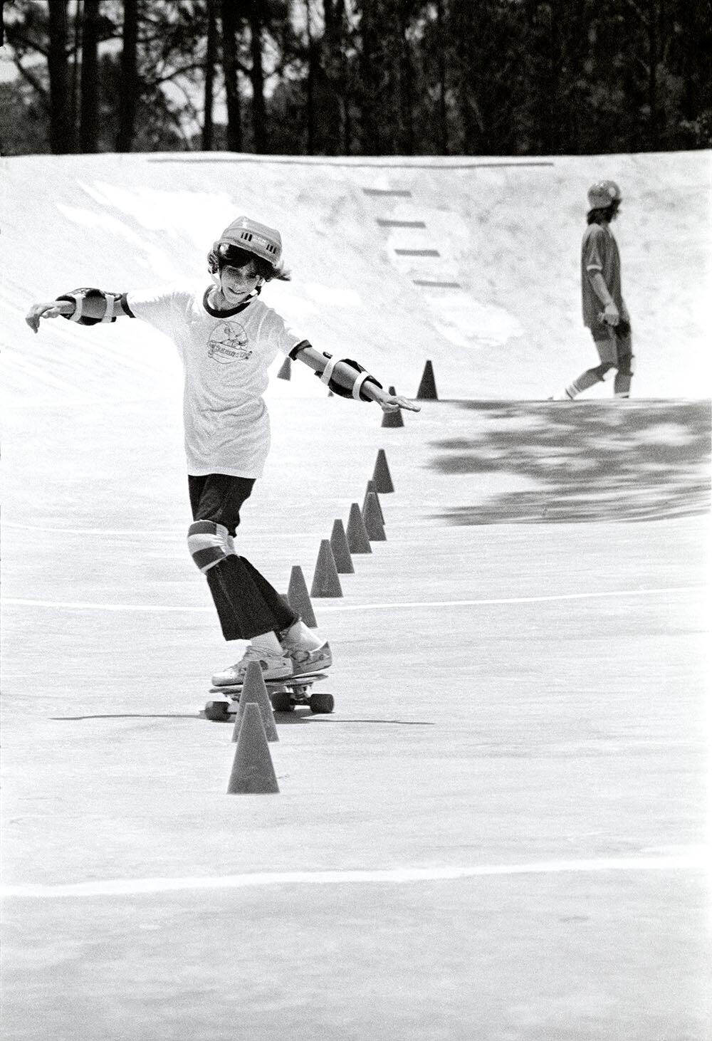 Alan “Ollie” Gelfand, slalom at Skateboard City, Port Orange, Florida, 1977_Craig Snyder